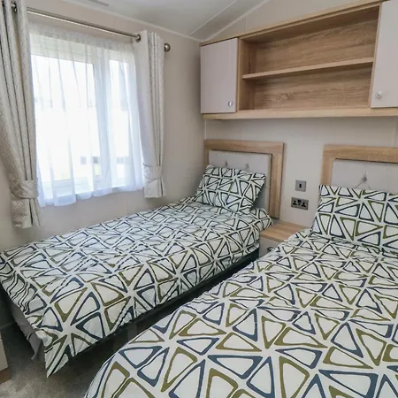 Finch 65 Holiday home