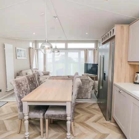 度假居 Finch 65 *