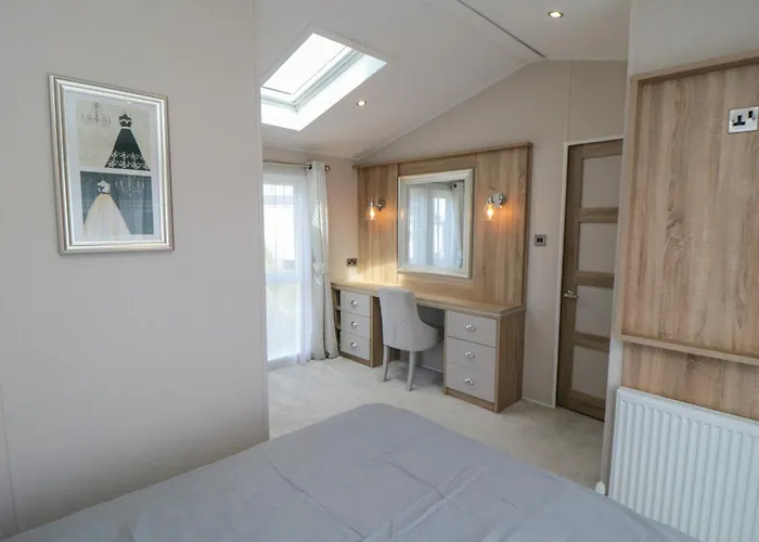 Finch 65 * Scarborough