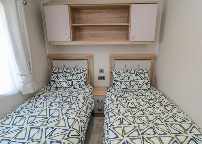 Finch 65 Scarborough